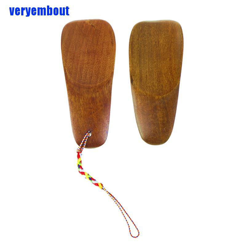 1 Chiếc Dụng Cụ Hỗ Trợ Mang Giày Bằng Gỗ Tự Nhiên