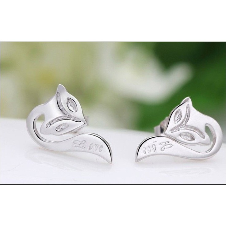 BÔNG TAI HƠP KIM CÁO HỒ LY KHẮC CHỮ LOVE