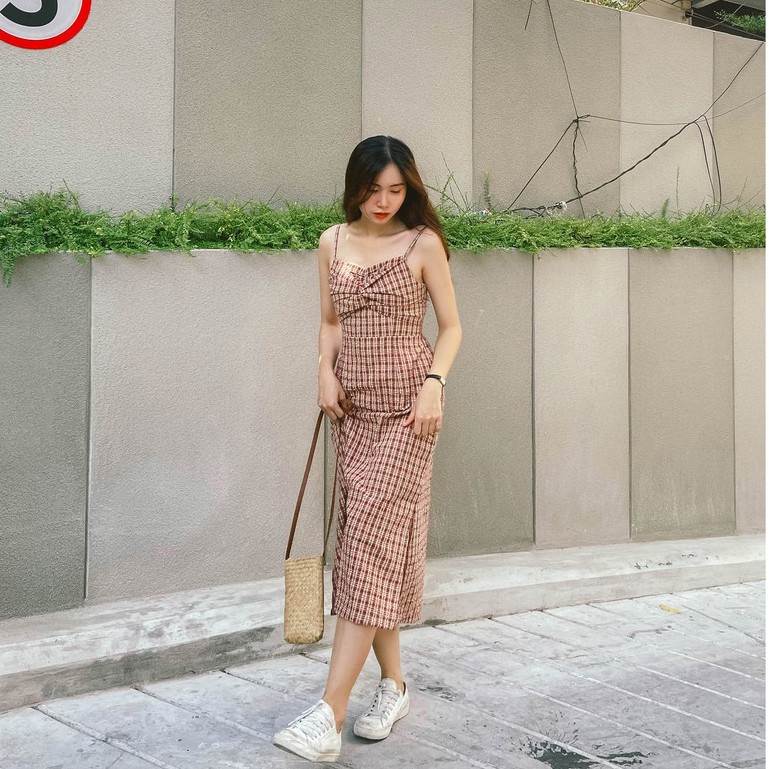 Đầm 2 dây caro Fabric Holic