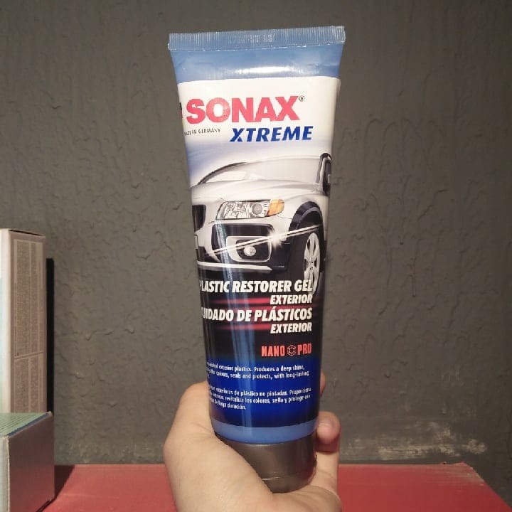 Gel Nano Bảo Dưỡng Và Phục Hồi Nhựa Sonax Xtreme Plastic Restorer Gel 210141 - 250ml Tặng mút