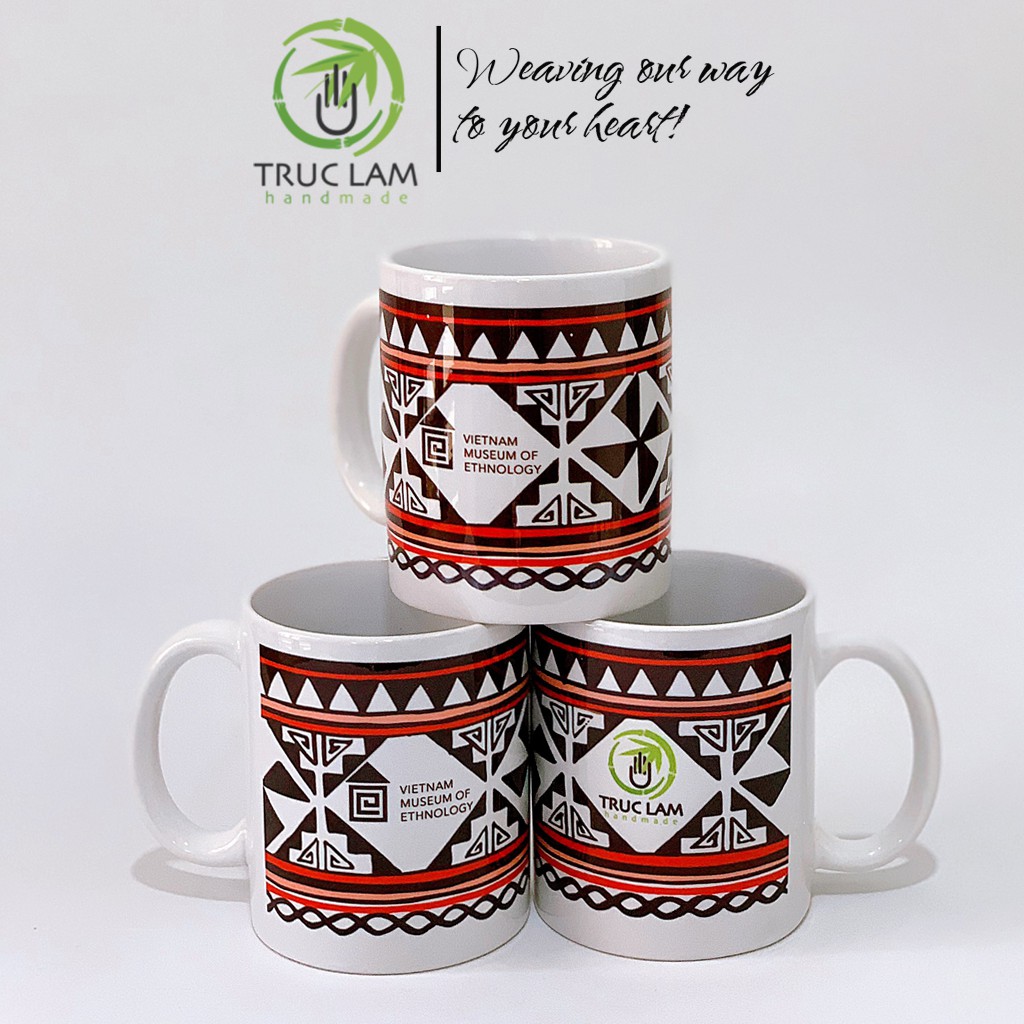 Cốc Uống Nước Có Quai Cầm Chất Liệu Sứ Bát Tràng In Họa Tiết Thổ Cẩm Dân Tộc Thái - Trúc Lâm Handmade