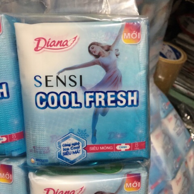 Băng vệ sinh Diana cool fresh gói 8miếng