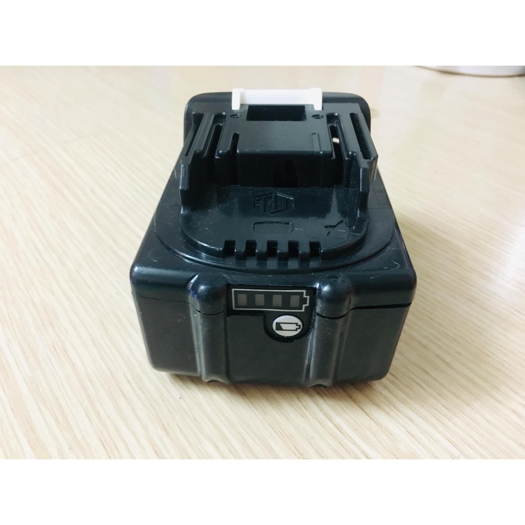 Vỏ pin makita 18V có báo đèn