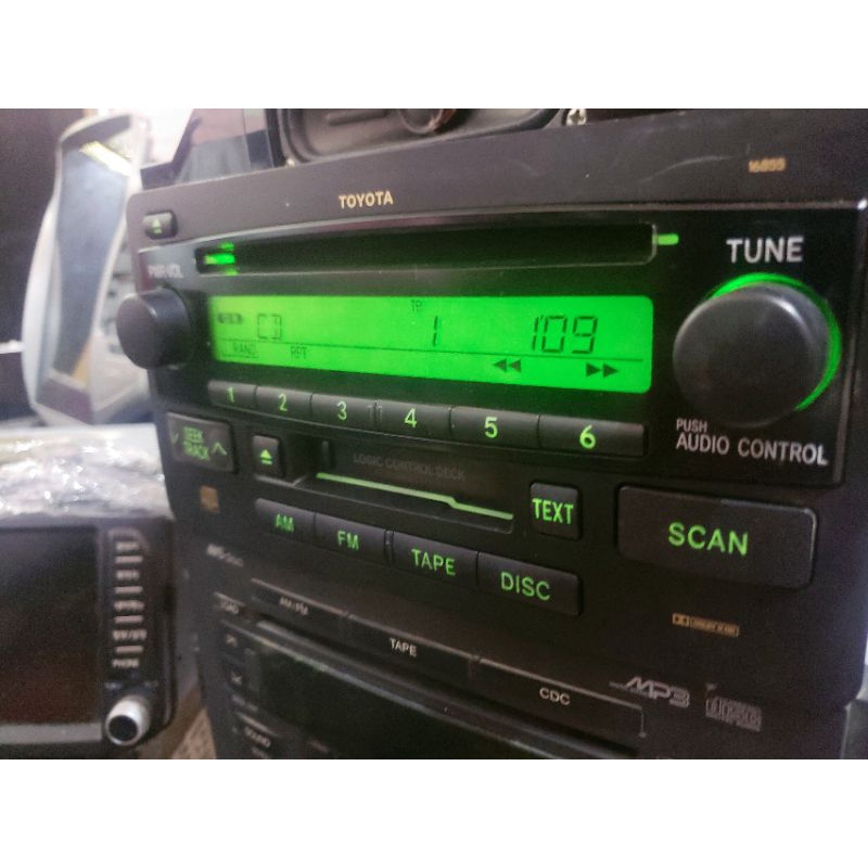 Đầu CD & TAPE radio aux giành cho ô tô Toyota và các hãng khác.