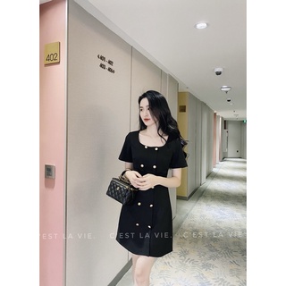 Váy đen mini hai hàng cúc đồng