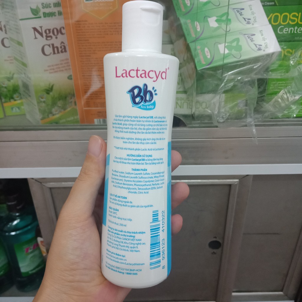 Dung dịch tắm Lactacyd BB 250ml