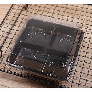 Hộp nhựa 4 ngăn FG134 đen/  100 hộp