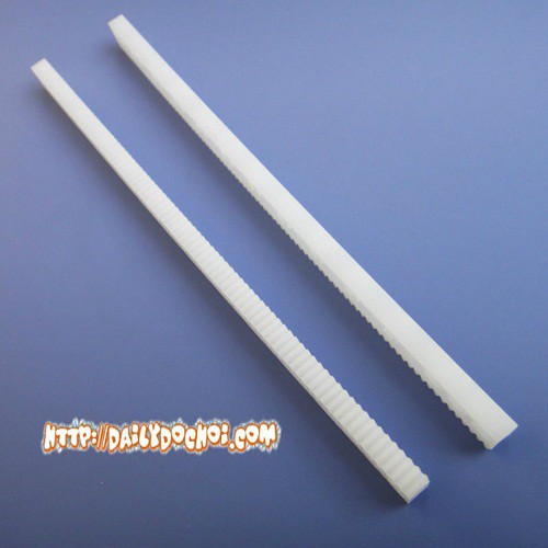 Xuongpinoto Thanh răng nhựa dài chế tạo oto và các dòng xe điều khiển NEW