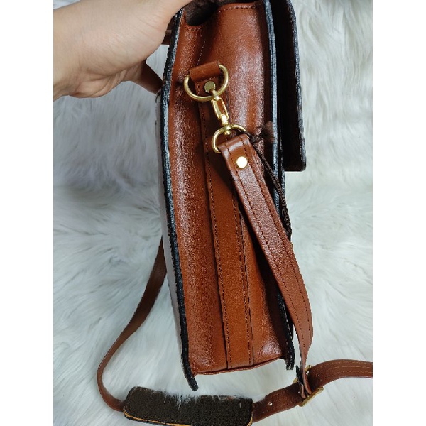 Túi đeo chéo da thật