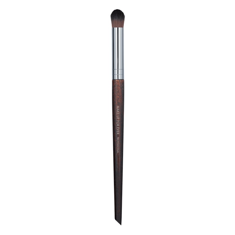 [Mã COSMUFET3 -8% đơn 250K] Make Up For Ever - Cọ nhấn đuôi/hốc chính xác cỡ vừa Precision Blender Brush