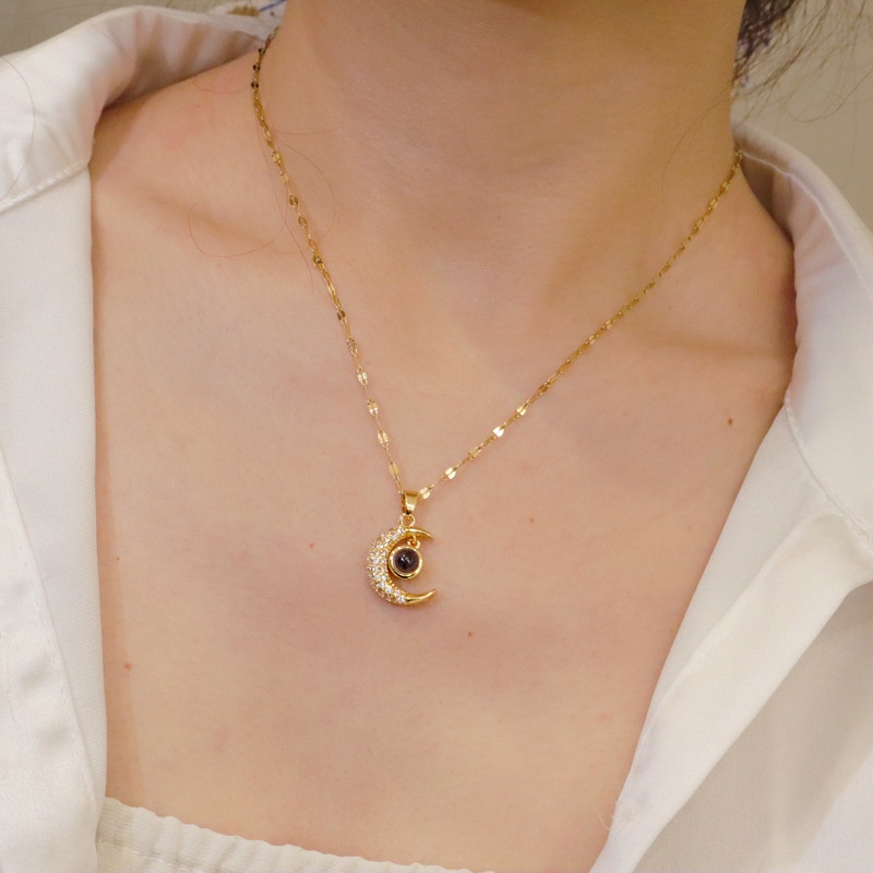 Dây Chuyền Thép Titan Mặt Trăng Chiếu Chữ I Love You Chất Lượng Cao 2022 100 Ngôn Ngữ Cho Nữ