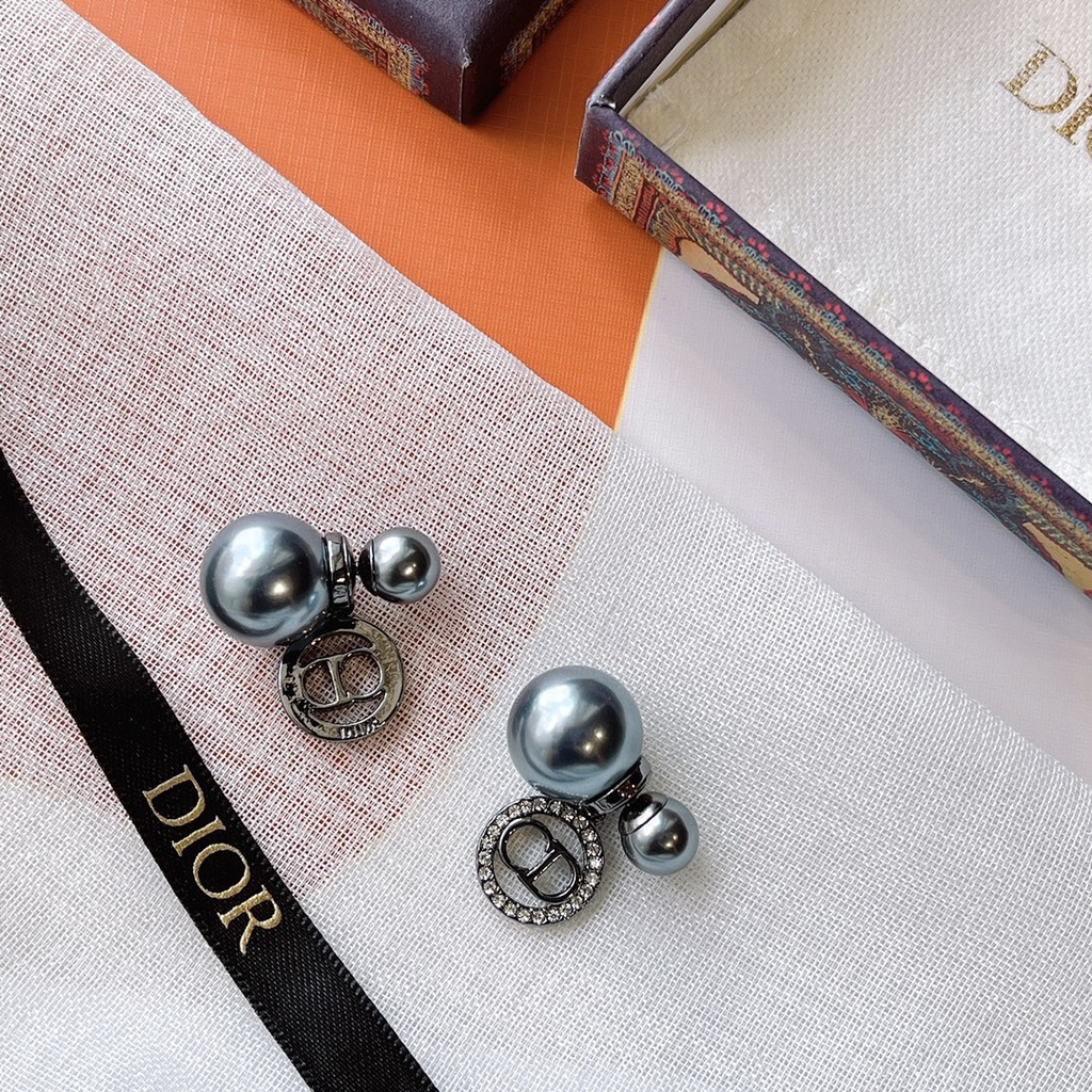 Bông Tai Dior Bằng Thép Titan Hình Chữ CD Thời Trang Cho Nữ