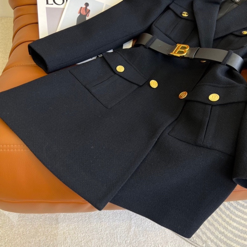 Áo khoác dạ dáng dài cổ vest khuy ánh kim sang trọng thương hiệu Balmain cao cấp