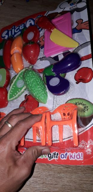 Bộ đồ chơi bếp trái cây và 4 chiếc ghế bằng nhựa No.416