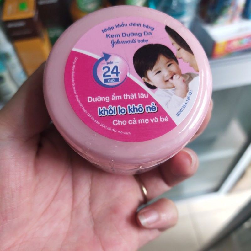 Kem dưỡng ẩm Jhonson baby