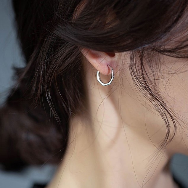 Khuyên tai tròn đen nữ bạc 925 bát giác 2 màu đơn giản basic | HARMONY ACCESSORIES K171
