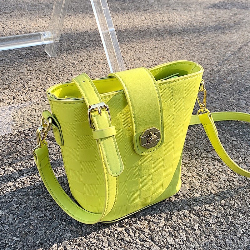 Túi đeo vai IELGY cao cấp màu trơn cho nữ