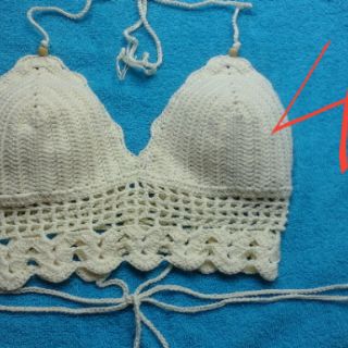 Áo croptop len móc