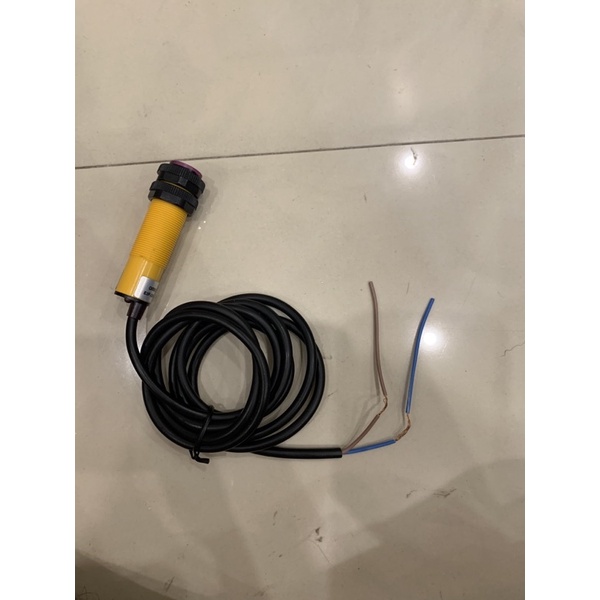 [Cảm biến/CB] Cảm biến quang E3F-DS30Y1 , E3F-DS10Y1 trong điện công nghiệp