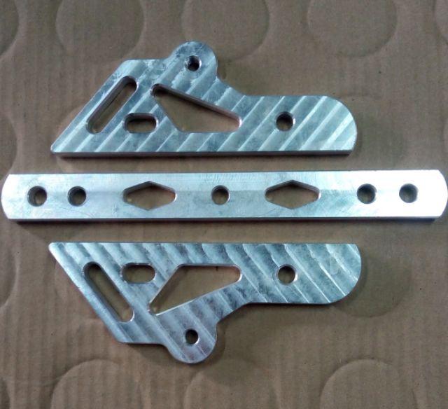 Pas độ gác chân Raider cho Ex135 và Ex150