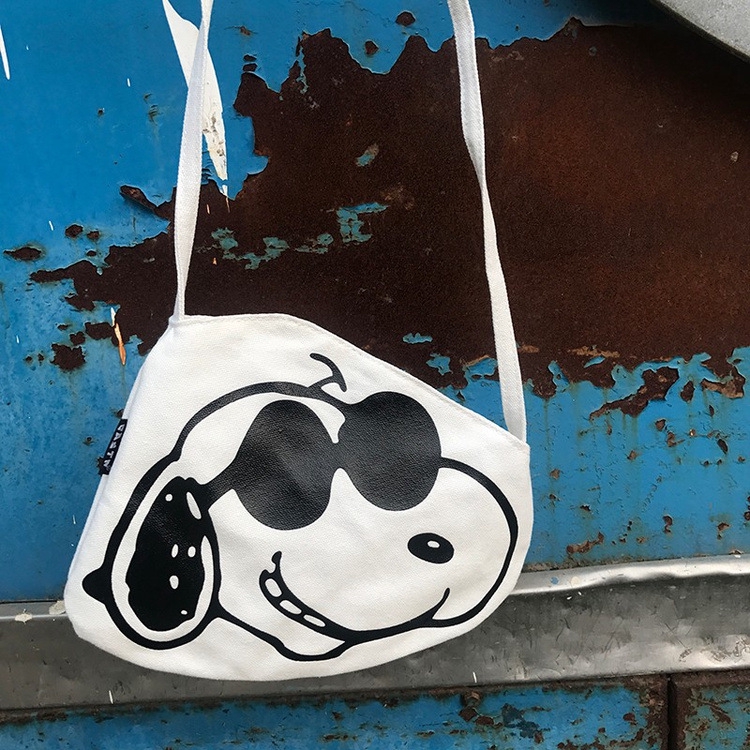 Túi Xách Canvas In Hình Snoopy Đáng Yêu