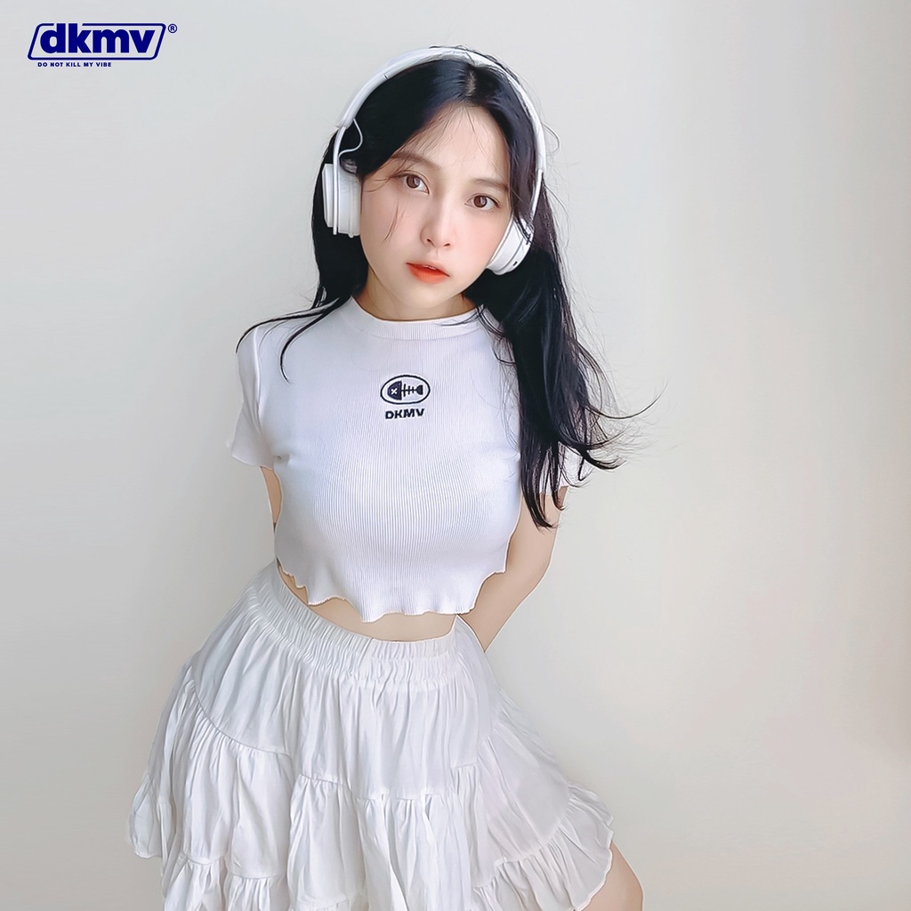 DKMV Áo Croptop ngắn tay nữ Wave - MÀU TRẮNG/ Áo Croptop ngắn tay