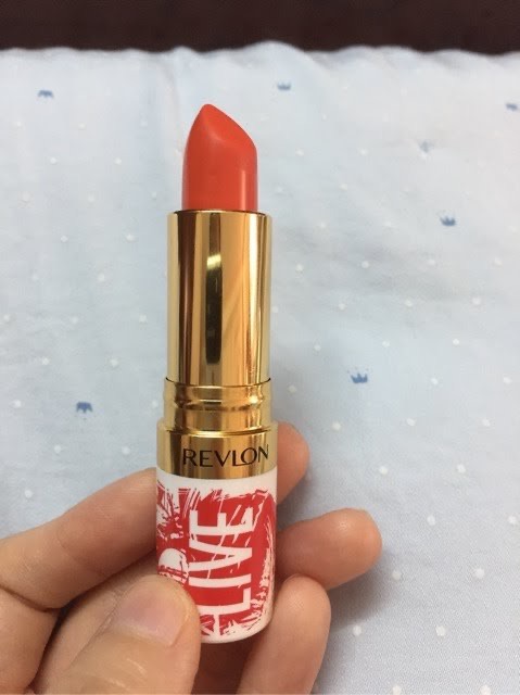 Son REVLON SUPER LUSTROUS LIPSTICK CRÈME- 064 - SHE-NOMEN