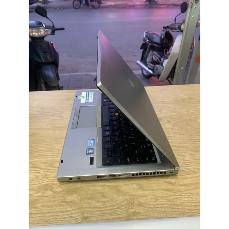 Laptop đồ hoạ chơi game HP 8460p Core i7 /Ram 8Gb Vỏ hợp kim nhôm , Tặng Phụ Kiện