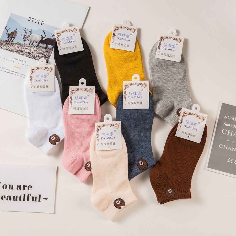 Tất/Vớ Trơn Vải Cotton Cao Cấp Cổ Ngắn Và Cổ Cao Họa Tiết Hình Gấu Co Giãn Thoáng Mát, Hàn Quốc - Iclassy_shoes