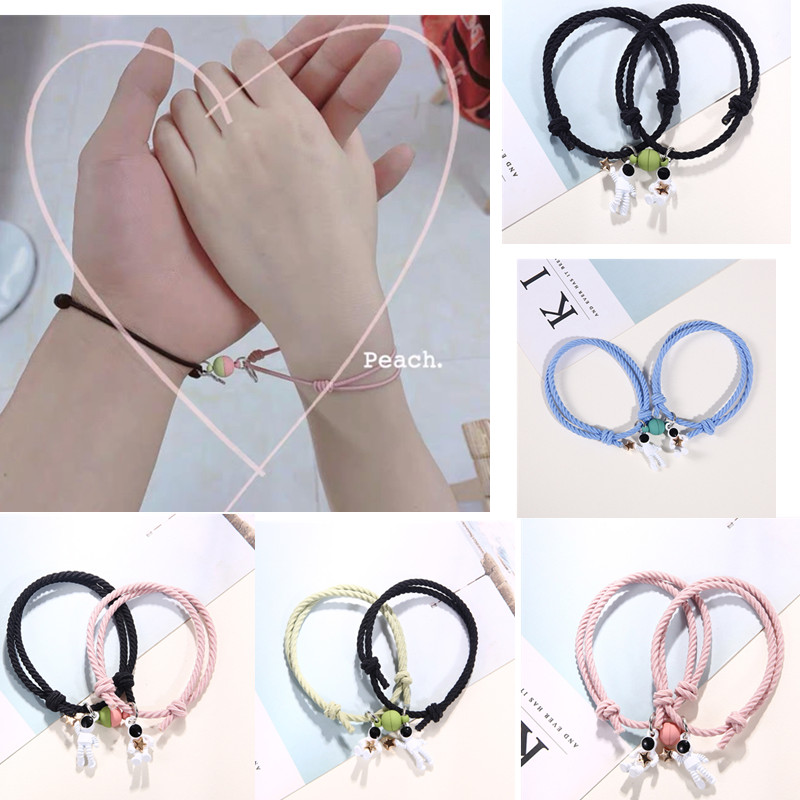 [Mã FAMAYFA giảm 10K đơn 50K] Vòng Tay Kim Loại Mặt Hình Phi Hành Gia Thời Trang