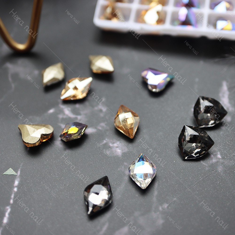 Đá khối nail đính móng tay