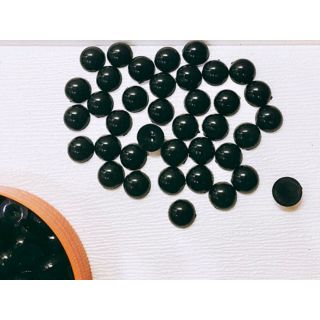Mắt thú dán đen tuyền