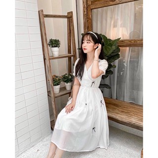 ĐẦM ĐÍNH NƠ CỔ V