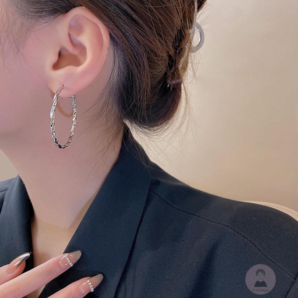 Khuyên Tai Vòng Xoắn Bóng Cao Cá Tính Cho Nữ