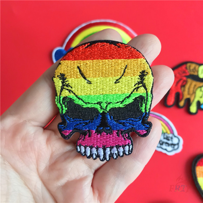 1 Miếng Dán Ủi Quần Áo Hình Đầu Lâu / Trái Tim / Đầu Lâu / Cầu Vồng