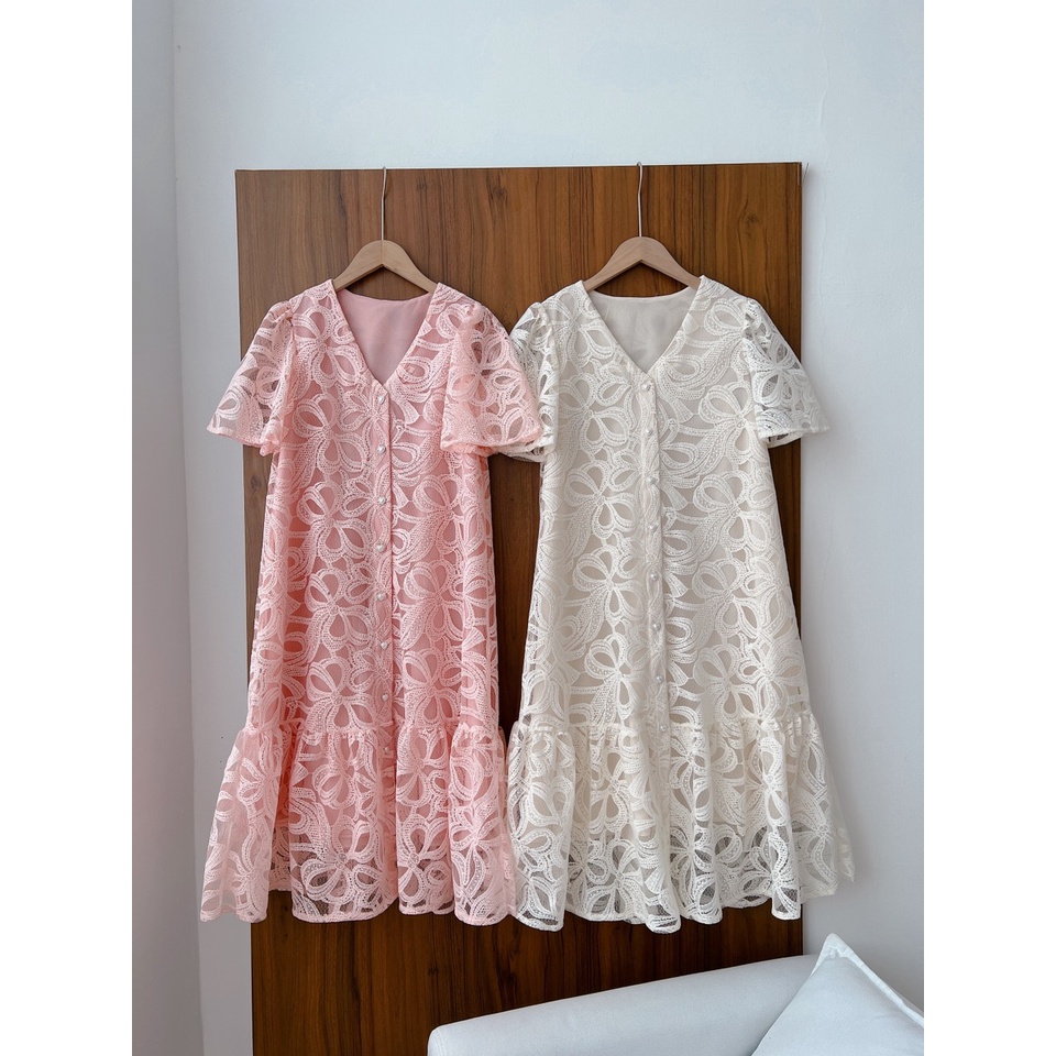 Váy Ren Đuôi Cá Dáng Dài Cúc Hình Trái Tim, Phom Suông Style Nhẹ Nhàng Tiểu Thư, Váy Ren Xinh, Váy ren đi tiệc