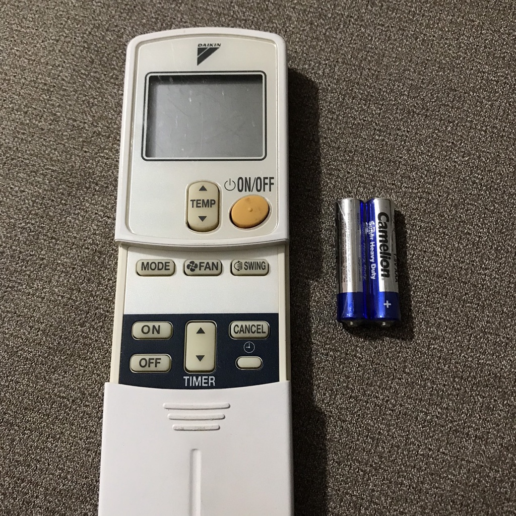 Remote điều khiển điều hòa daikin 1 chiều hàng zin theo máy