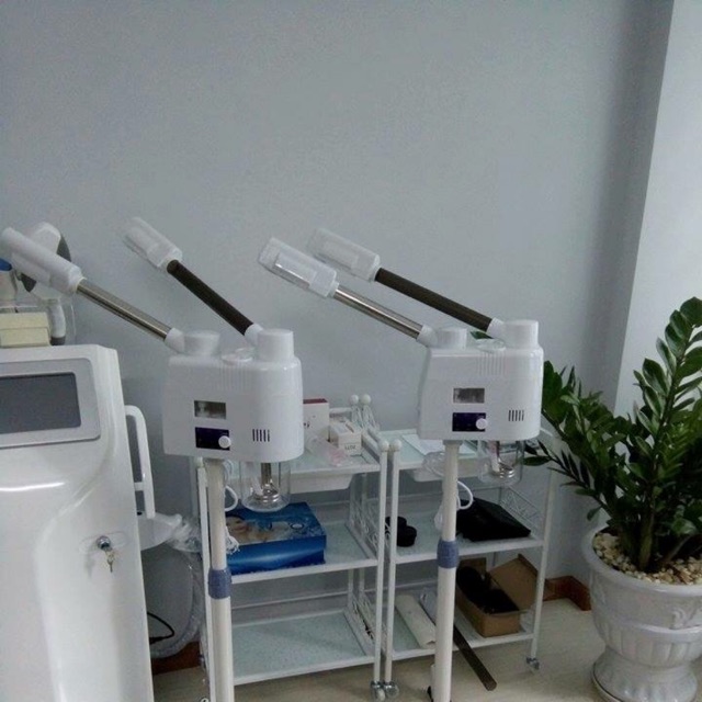 Máy Xông Hơi 2 Cần Nóng Lạnh Cho Spa