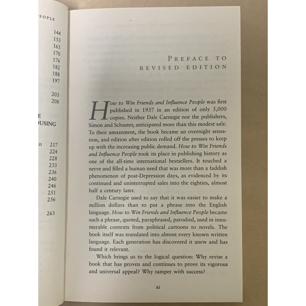 Sách Ngoại Văn - How to Win Friends and Influence People - Dale Carnegie
