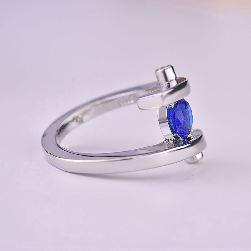 New Creations Inlaid Sapphire Silver Standing Rings Diamonds
