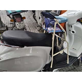 Giao Hỏa tỐc Ghế ngồi xe máy cho bé xe Vespa có vòng xếp gọn