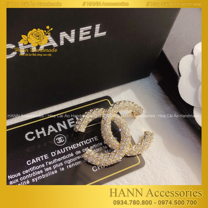 Tag ghim cài áo vest đính đá Hình Chữ C đính đá cao cấp thời trang đẹp sang chảnh [Hoacaiaodep.com - Hann Handmade]