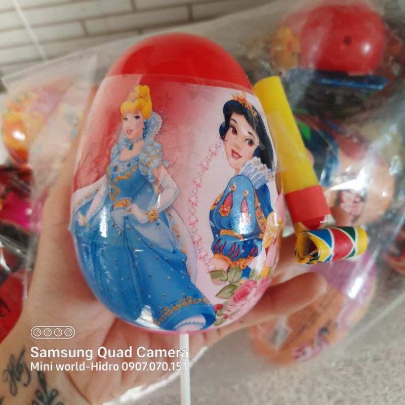 Đồ chơi trứng khủng long công chúa siêu nhân người nhện kẹo bất ngờ