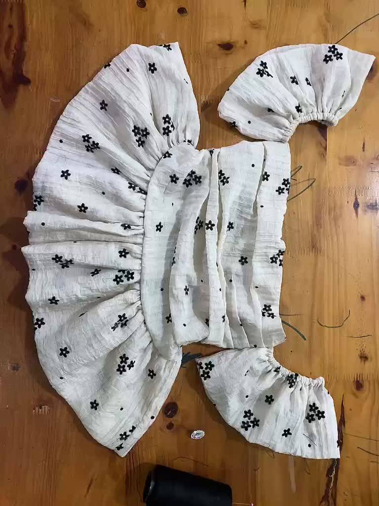 áo quây dáng peplum xinh lắm mà tôn eo đây ạ | BigBuy360 - bigbuy360.vn