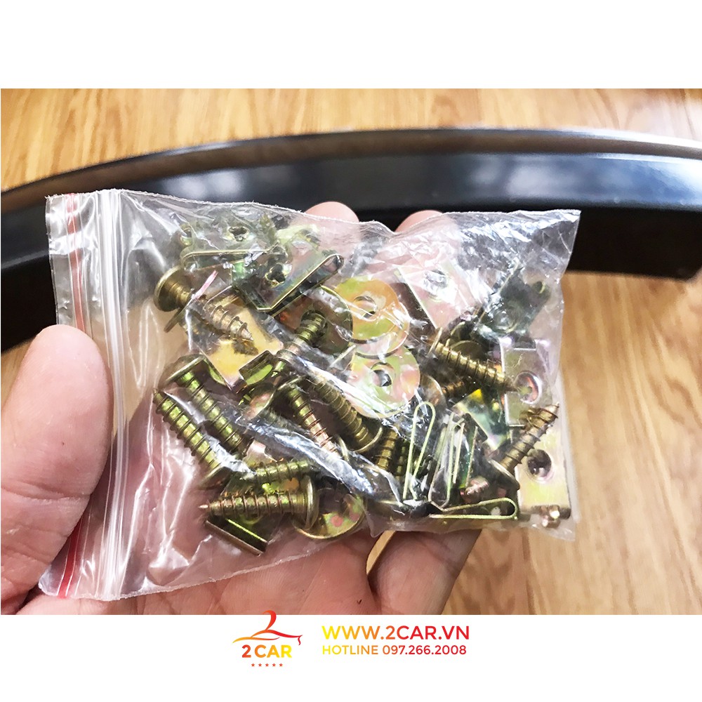 Cua Lốp Mitsubishi Triton 2019-2020 loại đen trơn