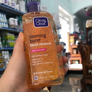 Sữa rửa mặt làm mịn & sáng da Clean & Clear Morning Burst Facial Cleanser