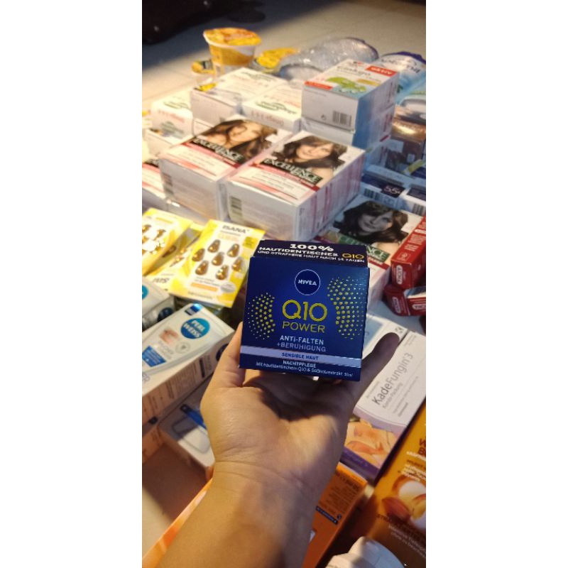 Kem dưỡng da ban đêm nivea Q10