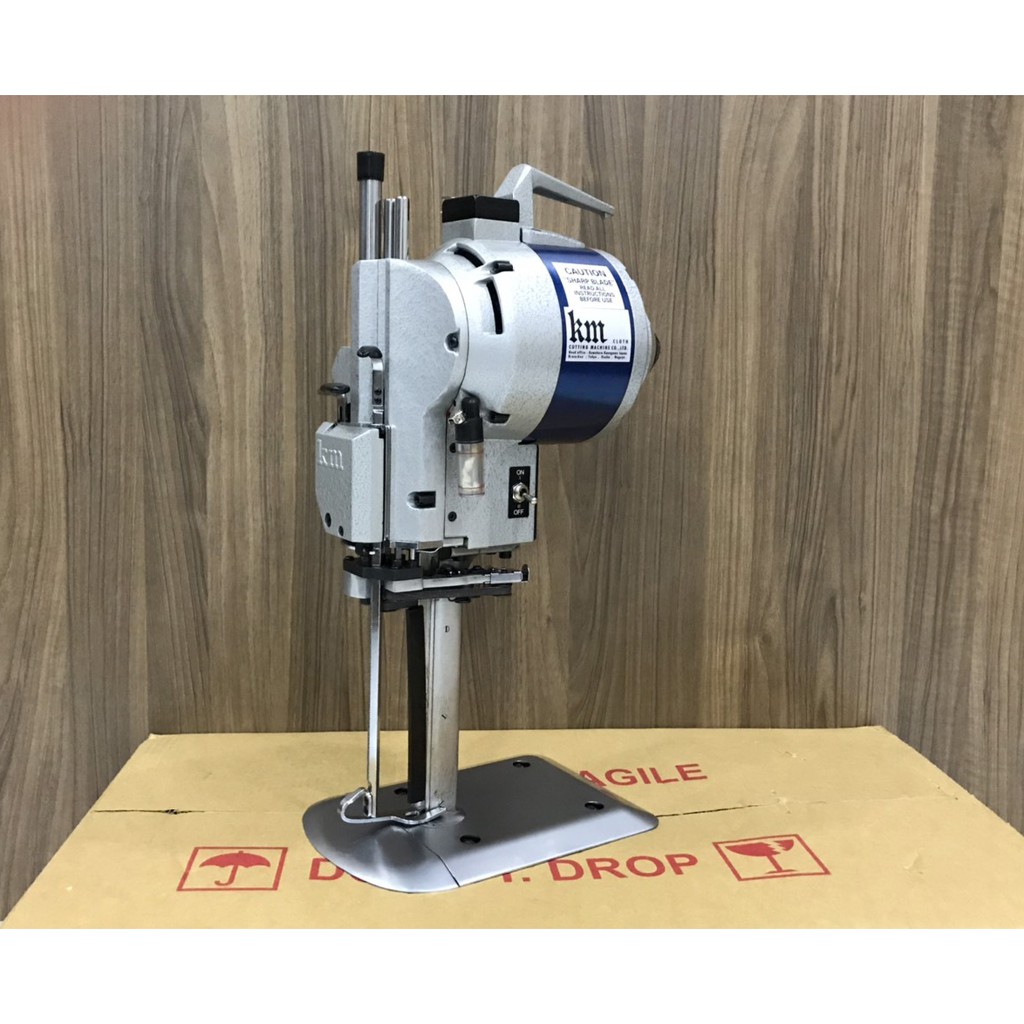 Máy cắt vải đứng KM - JAPAN