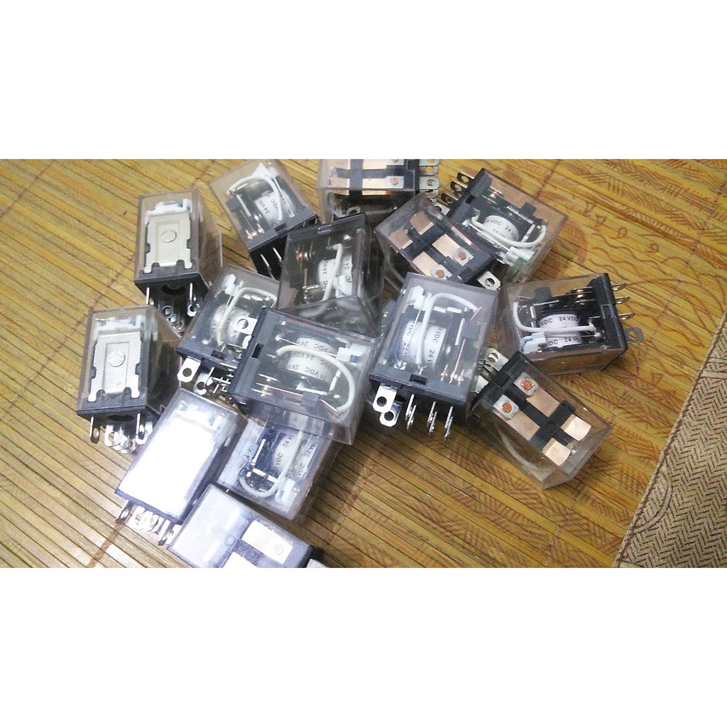 Rơ le trung gian MY4N-GS 220VAC 24VDC