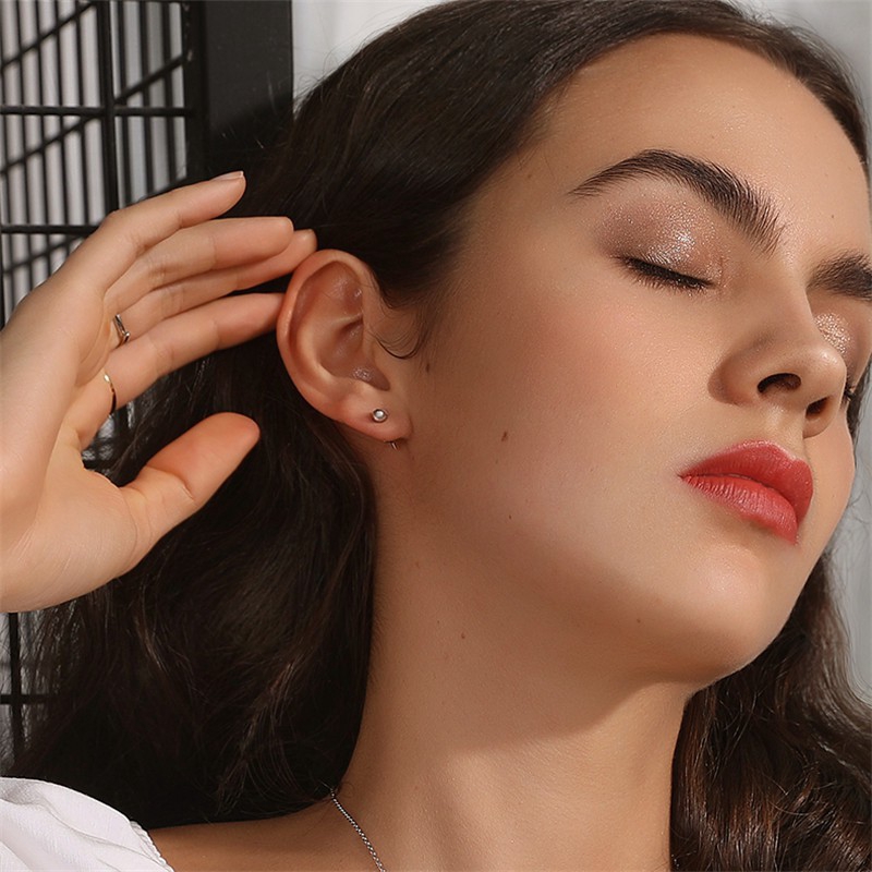 Simple and Fashionable S925 Silver Earrings